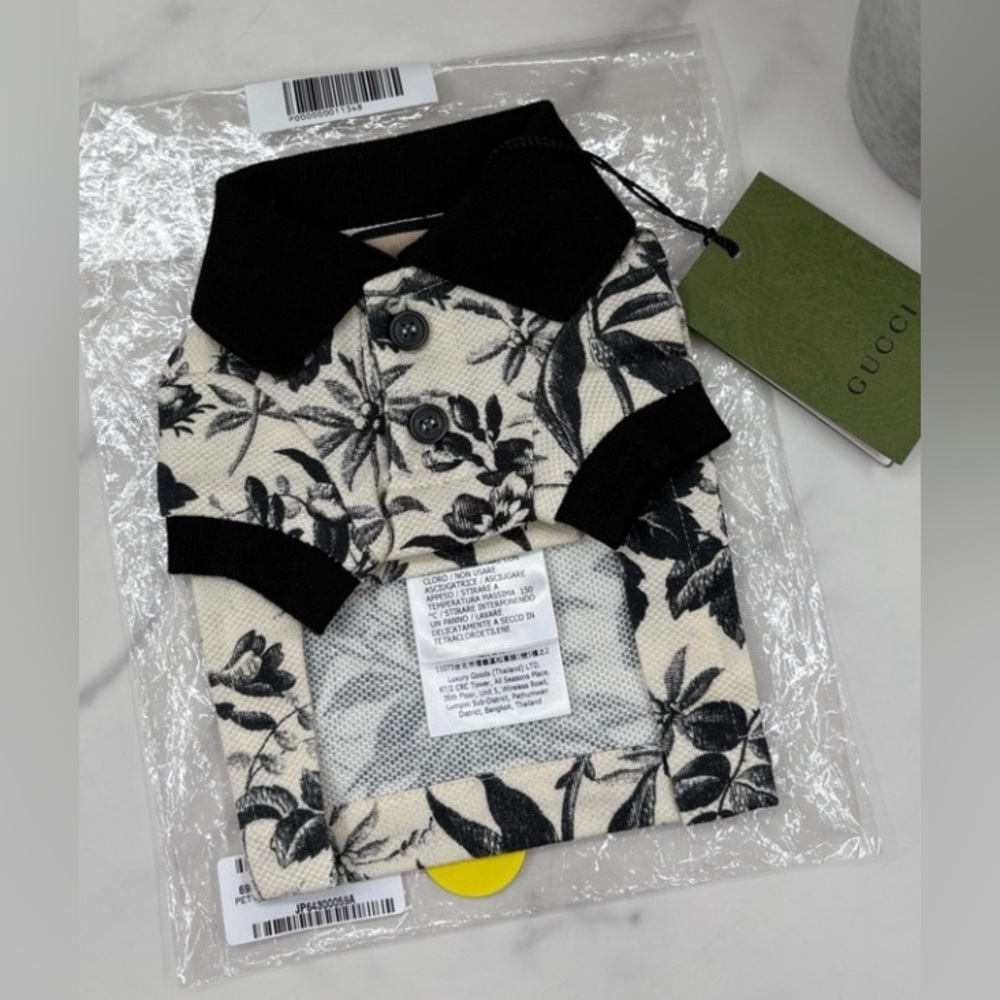 Gucci Herbarium Black and White Floral Dog Shirt NWT Full Set
